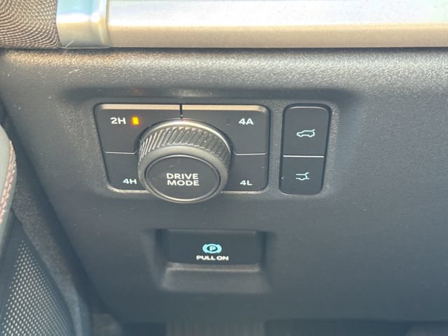 Used 2025 Ford Expedition Max Active AWD/4WD image 29