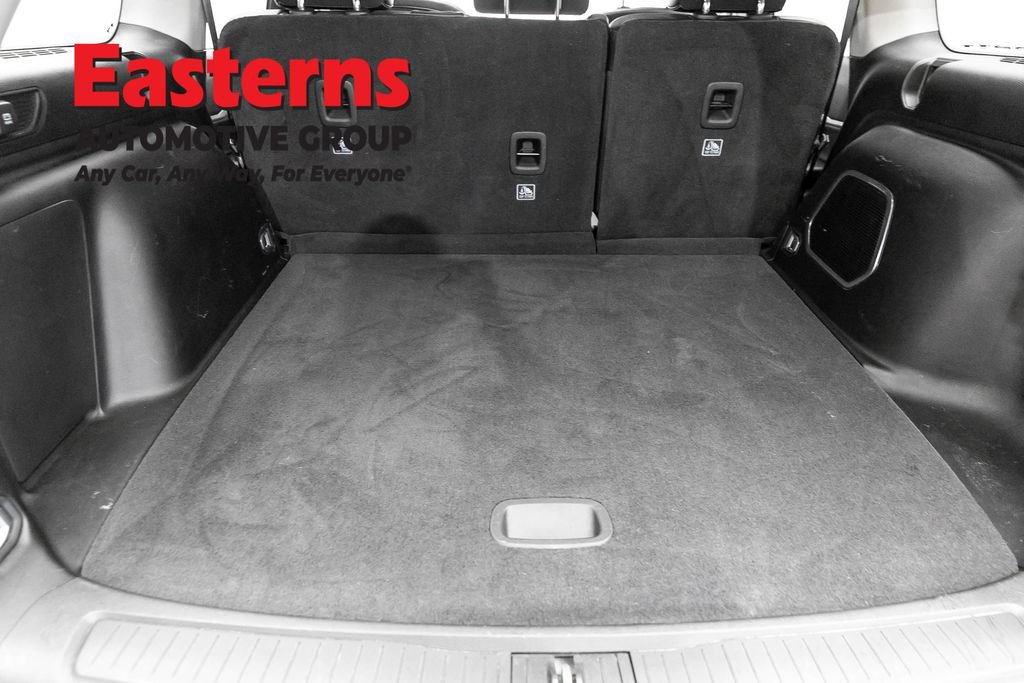 Used 2023 Jeep Grand Cherokee 4WD 4xe image 9