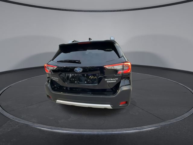 Certified 2025 Subaru Outback Touring AWD/4WD image 7