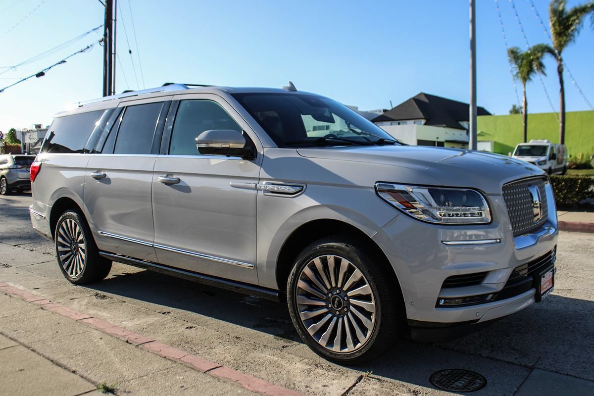 Used 2020 Lincoln Navigator L Reserve w/ Equipment Group 208A Reserve AWD/4WD image 8