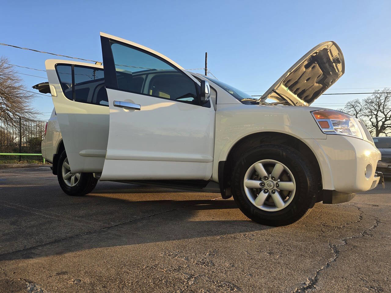 Used 2012 Nissan Armada SV image 49