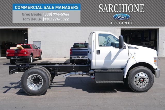 New 2027 Ford F750 2WD Regular Cab Super Duty image 1