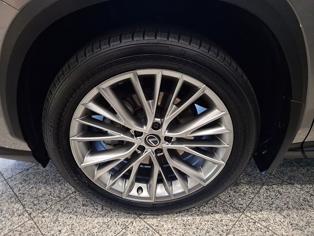 Used 2024 Lexus NX 350 AWD w/ Vision Package image 9