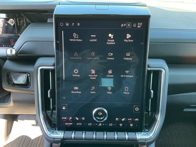 New 2026 GMC Yukon Denali w/ Sun & Power Step Package AWD/4WD image 11