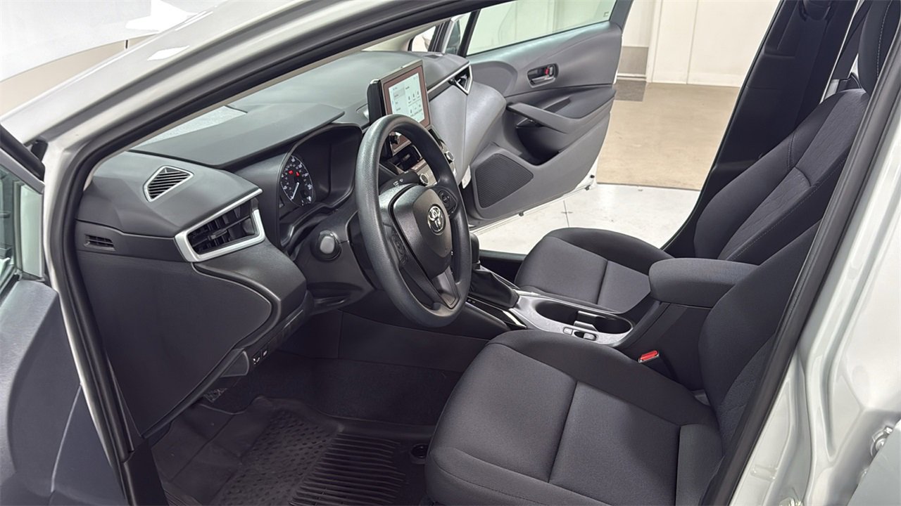 Certified 2025 Toyota Corolla LE image 12