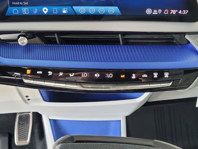 New 2027 Cadillac Optiq Premium Luxury w/ LPO, Floor Liner Package AWD/4WD image 21