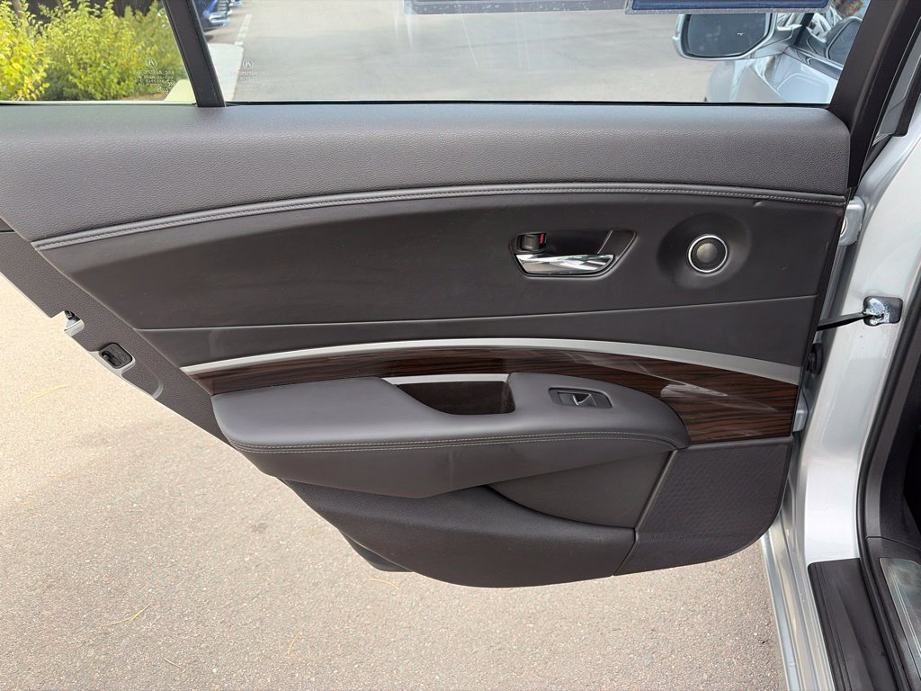 Used 2014 Acura RLX w/ Technology Package FWD image 18