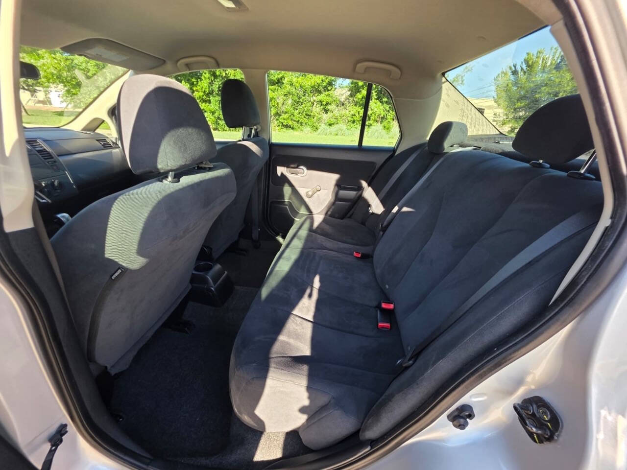 Used 2011 Nissan Versa Sedan FWD image 13