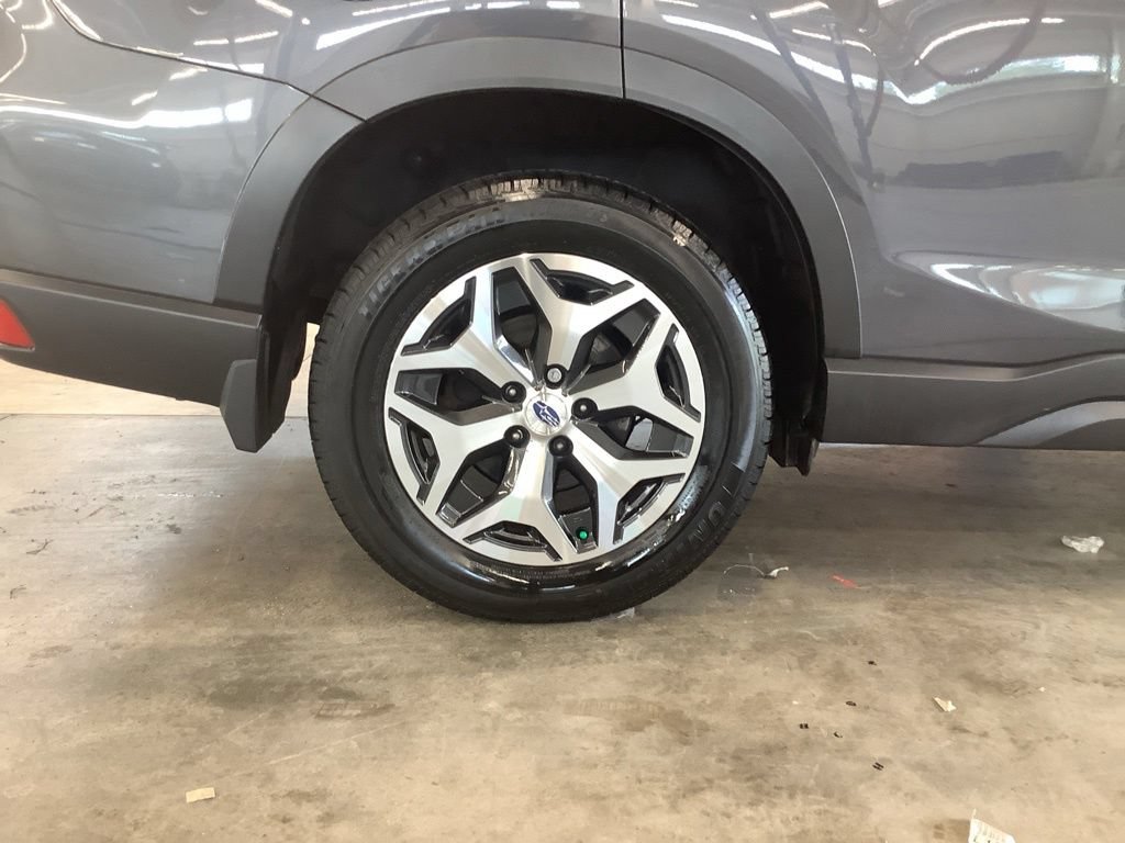 Used 2021 Subaru Forester Premium AWD/4WD image 27