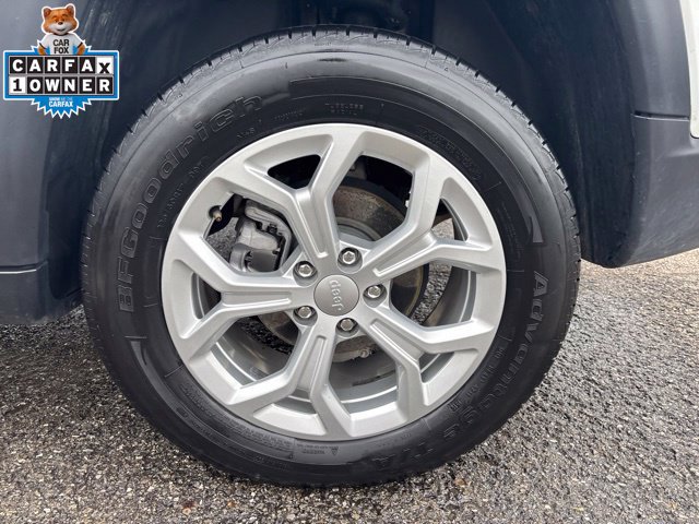 Used 2024 Jeep Compass Latitude AWD/4WD image 11