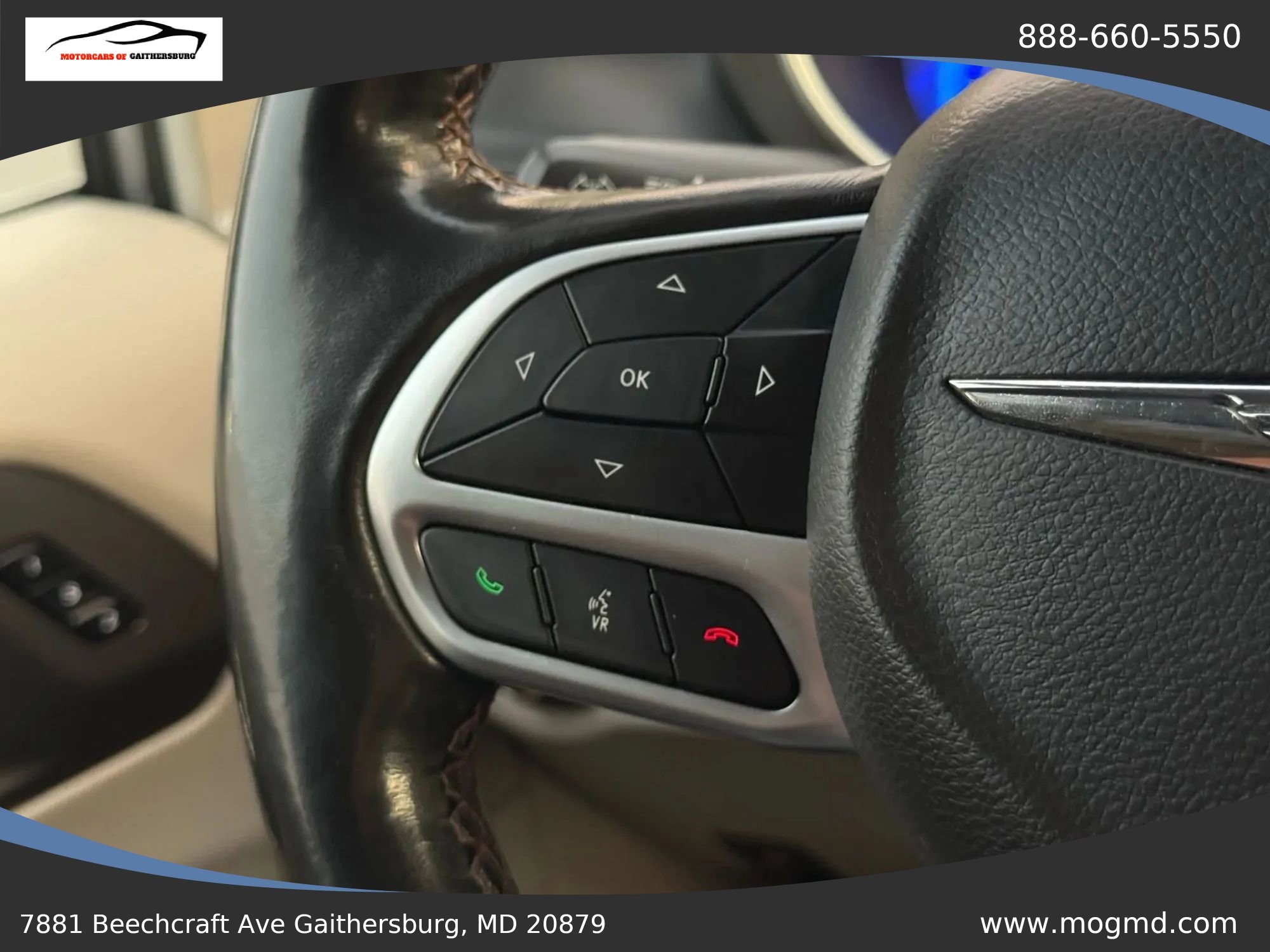 Used 2020 Chrysler Pacifica Touring-L image 45