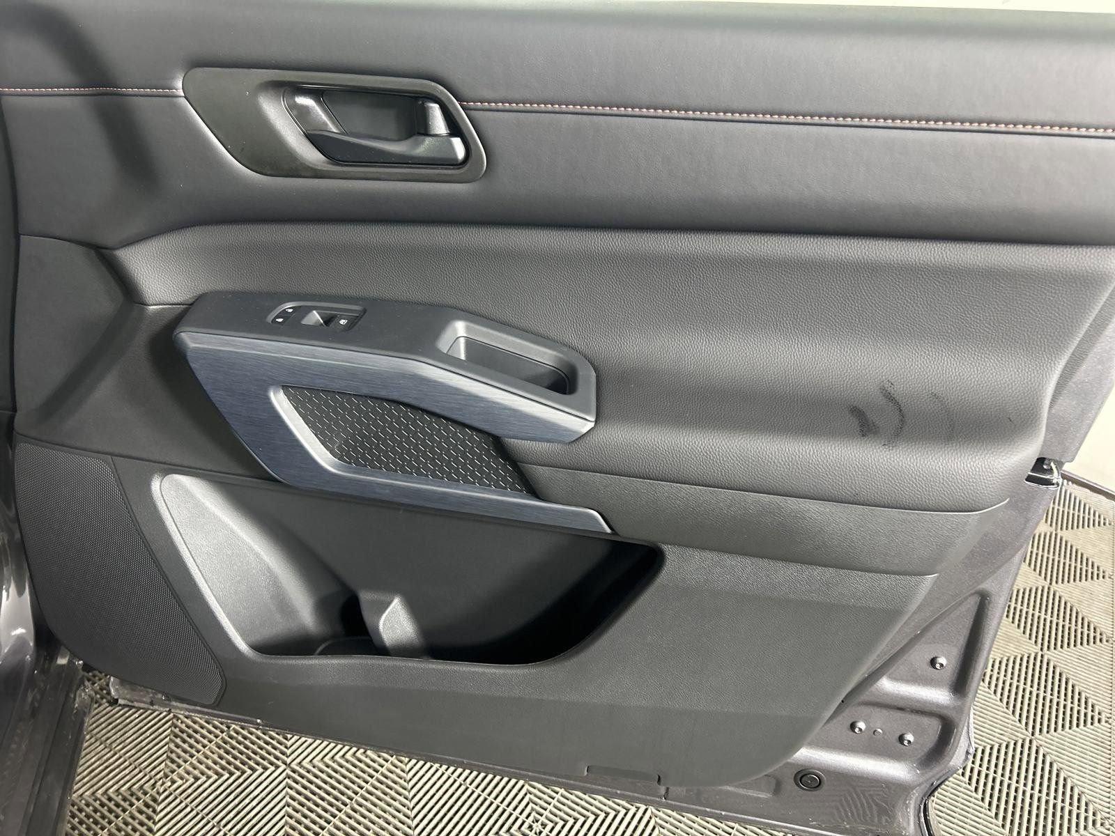 New 2025 Nissan Pathfinder Rock Creek AWD/4WD image 44