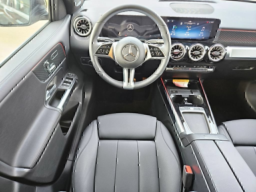 Certified 2024 Mercedes-Benz GLB 250 4MATIC image 11