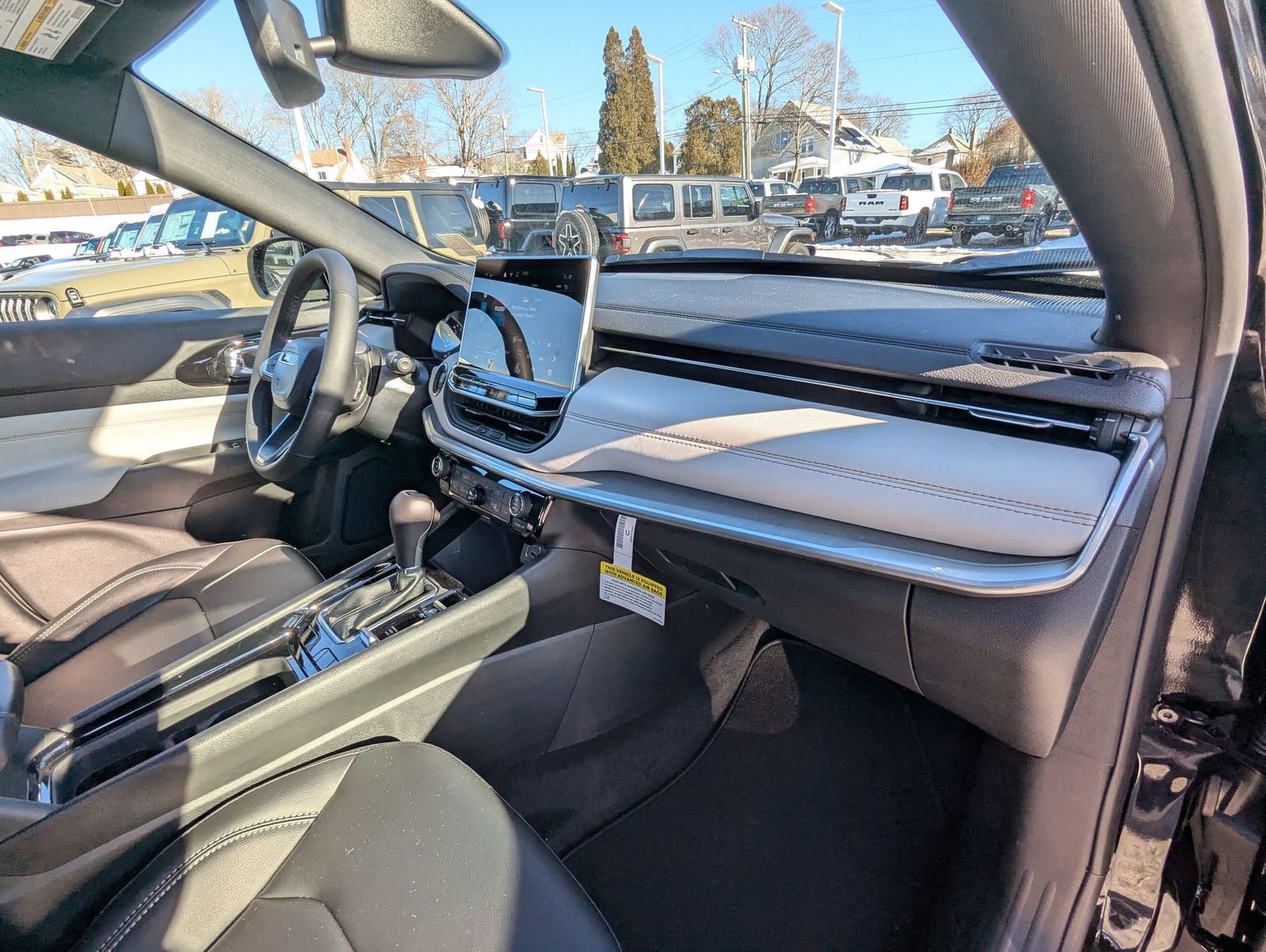 New 2026 Jeep Compass Limited image 23