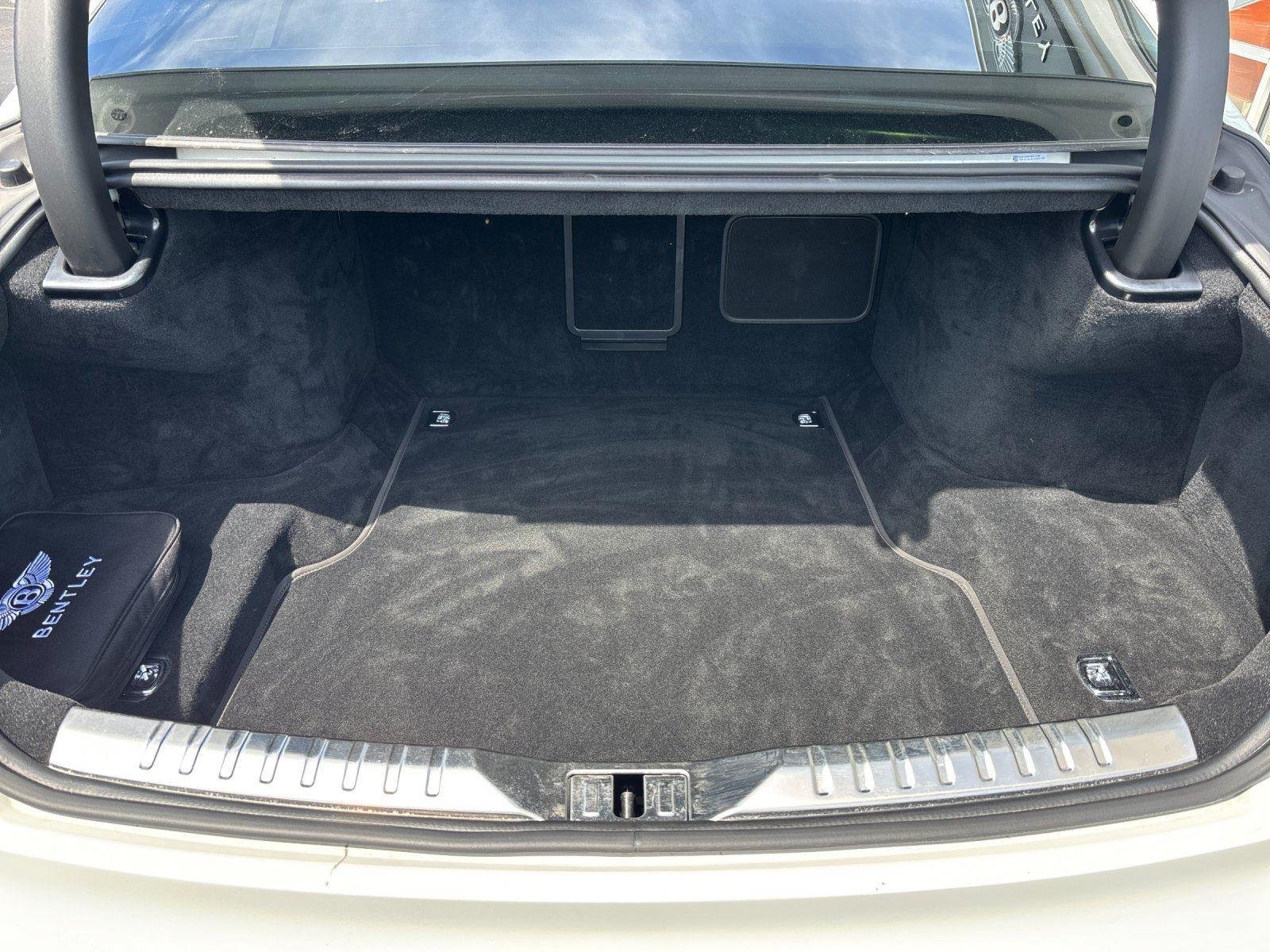 Used 2021 Bentley Flying Spur W12 AWD/4WD image 37