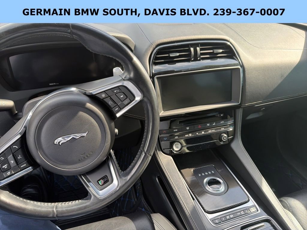 Used 2019 Jaguar F-PACE S image 25