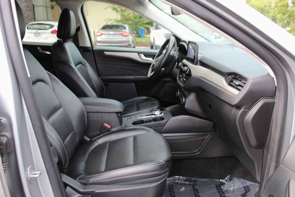 Used 2021 Ford Escape SEL FWD image 30