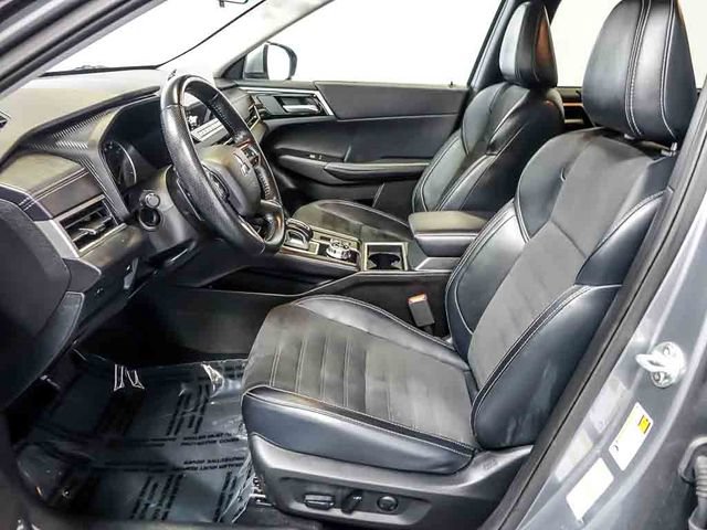 Used 2024 Mitsubishi Outlander SE AWD/4WD image 12
