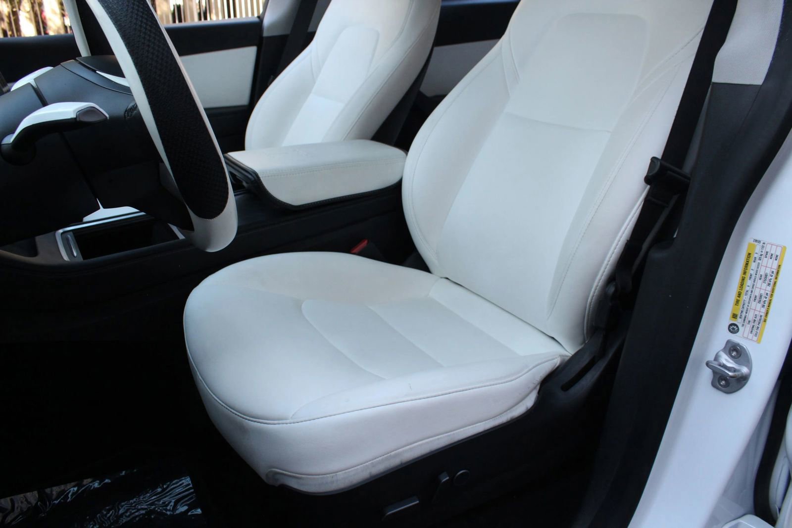 Used 2021 Tesla Model Y Performance AWD/4WD image 17