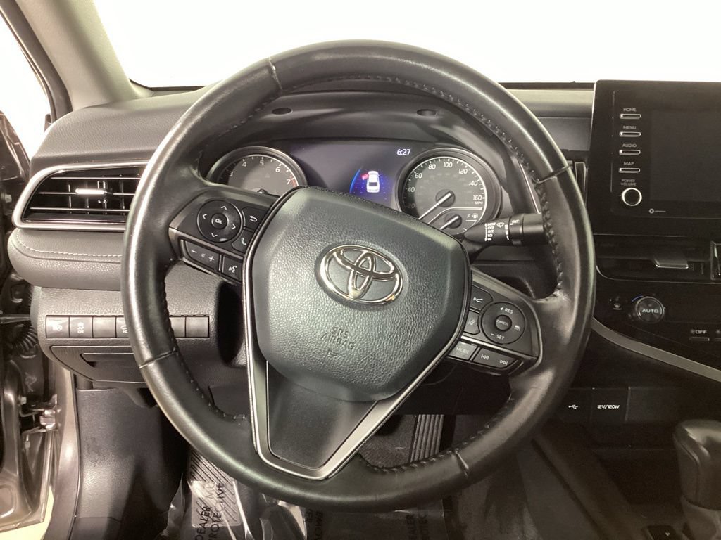 Used 2023 Toyota Camry SE AWD/4WD image 16
