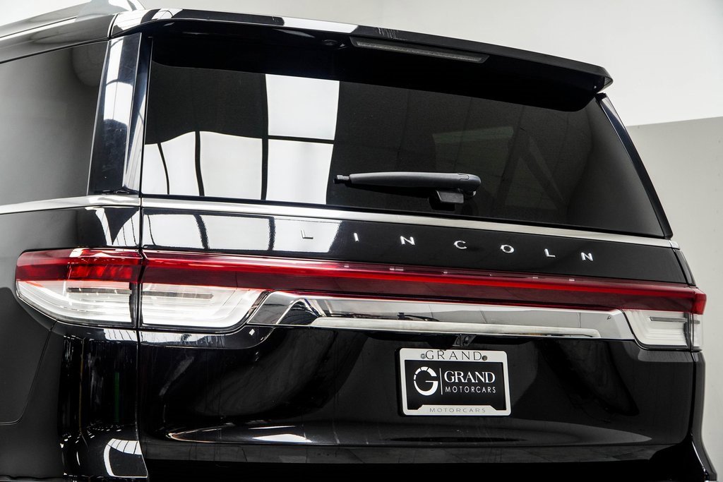 Used 2024 Lincoln Navigator L 4WD image 13