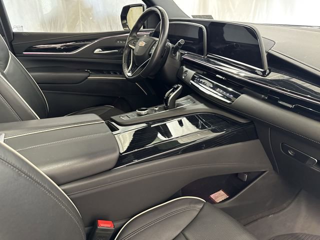 Used 2024 Cadillac Escalade Sport w/ LPO, ONYX Package AWD/4WD image 35