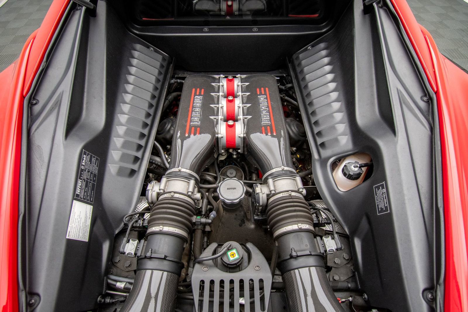 Used 2015 Ferrari 458 Speciale Coupe RWD image 41