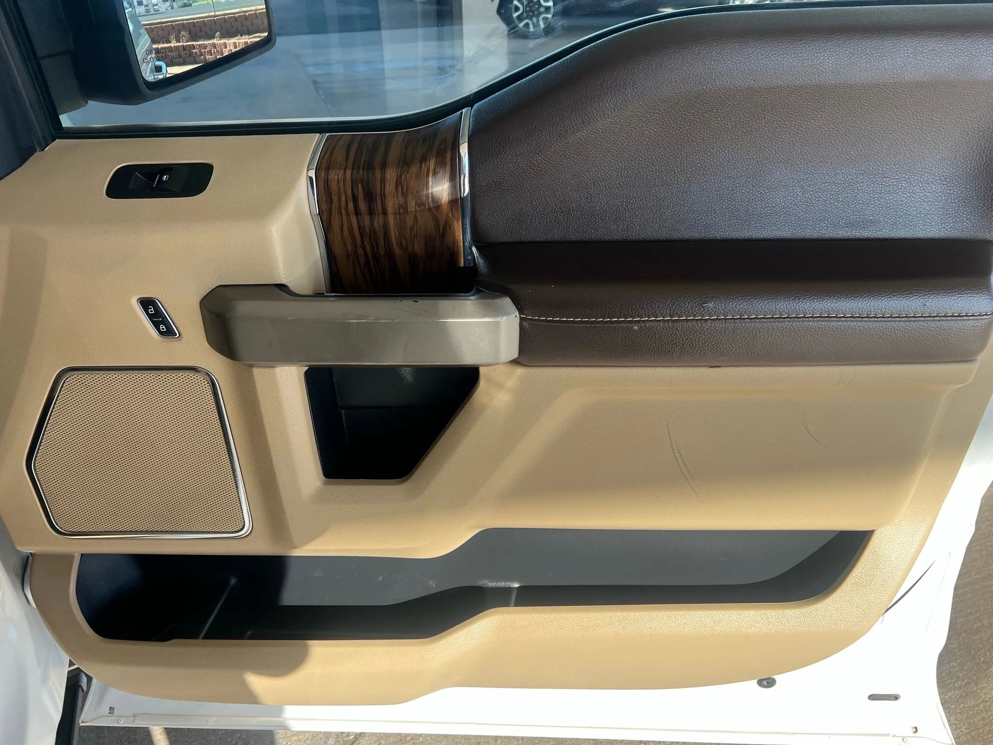 Used 2018 Ford F150 Lariat w/ Equipment Group 502A Luxury image 27