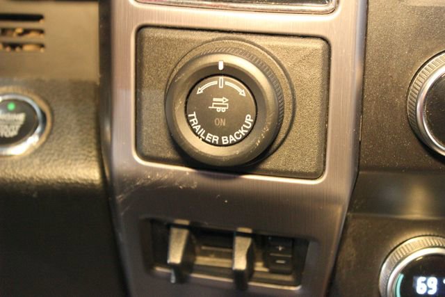 Used 2019 Ford Expedition Platinum image 30