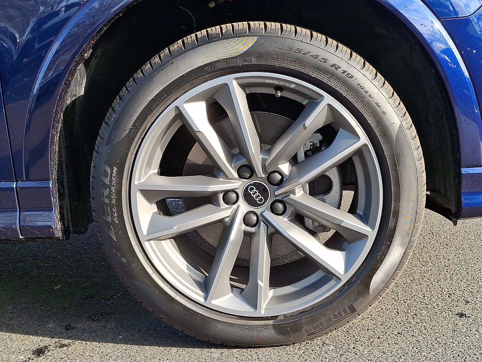 Certified 2025 Audi Q3 2.0T Premium w/ Convenience Package image 8