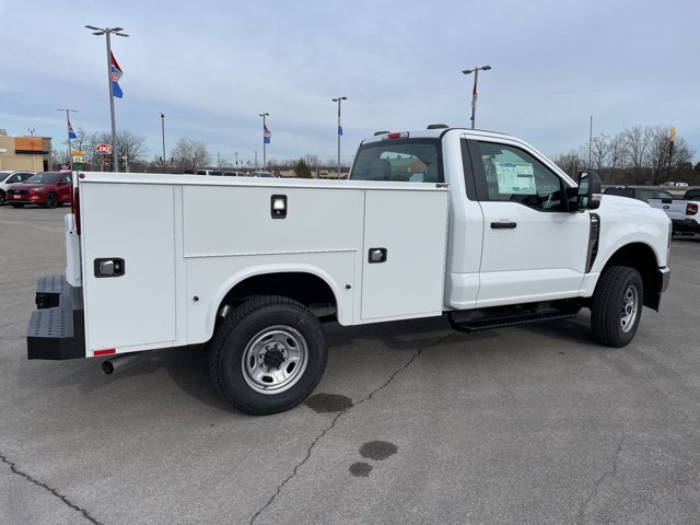 New 2026 Ford F250 XL w/ XL Chrome Package AWD/4WD image 13