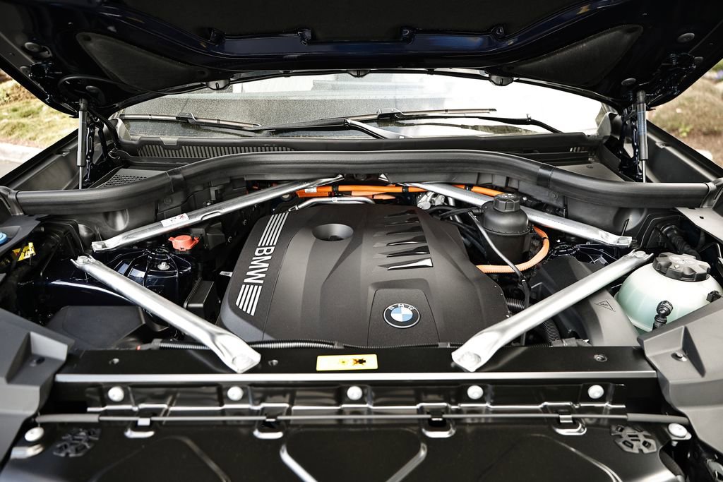 New 2026 BMW X5 xDrive50e w/ Executive Package image 33