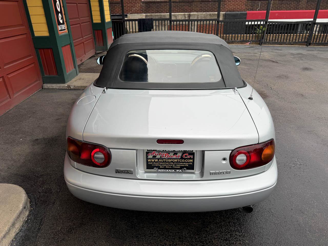 Used 1991 MAZDA MX-5 Miata RWD image 9