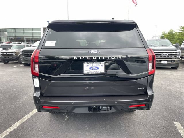New 2027 Ford Expedition Max Active RWD image 4