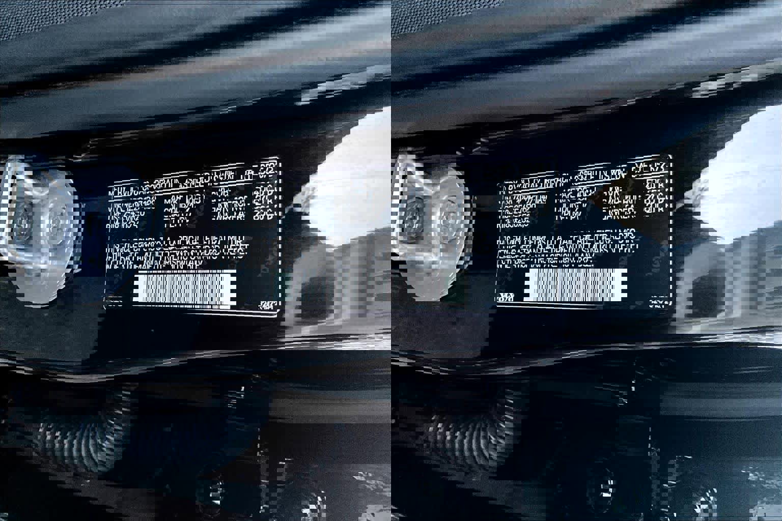 Certified 2024 Volvo XC60 B5 Plus w/ Protection Package Premier image 32