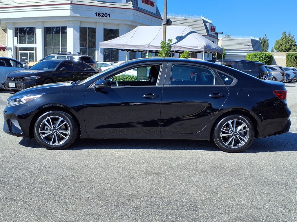 Certified 2023 Kia Forte LXS FWD image 2