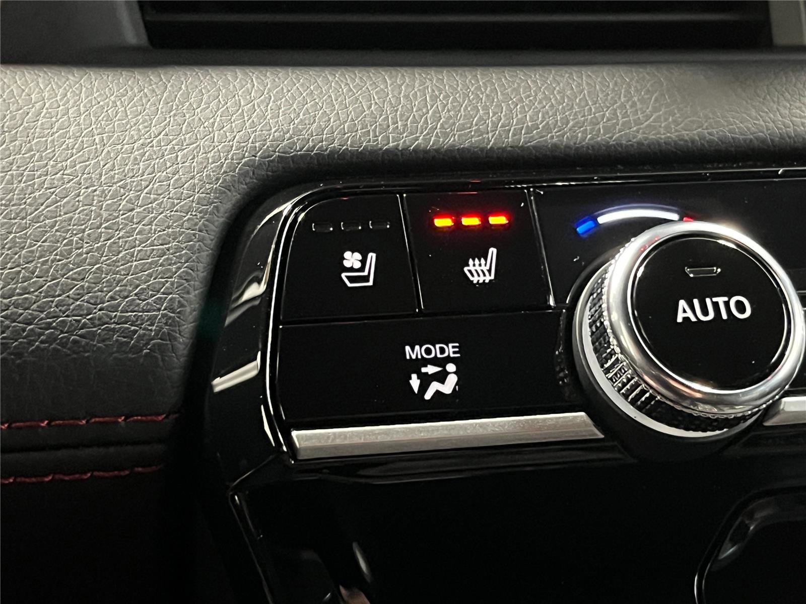 New 2025 Honda Pilot Black Edition image 22