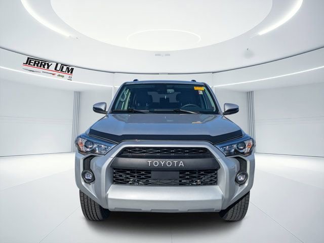 Used 2022 Toyota 4Runner SR5 Premium w/ Moonroof Package AWD/4WD image 8