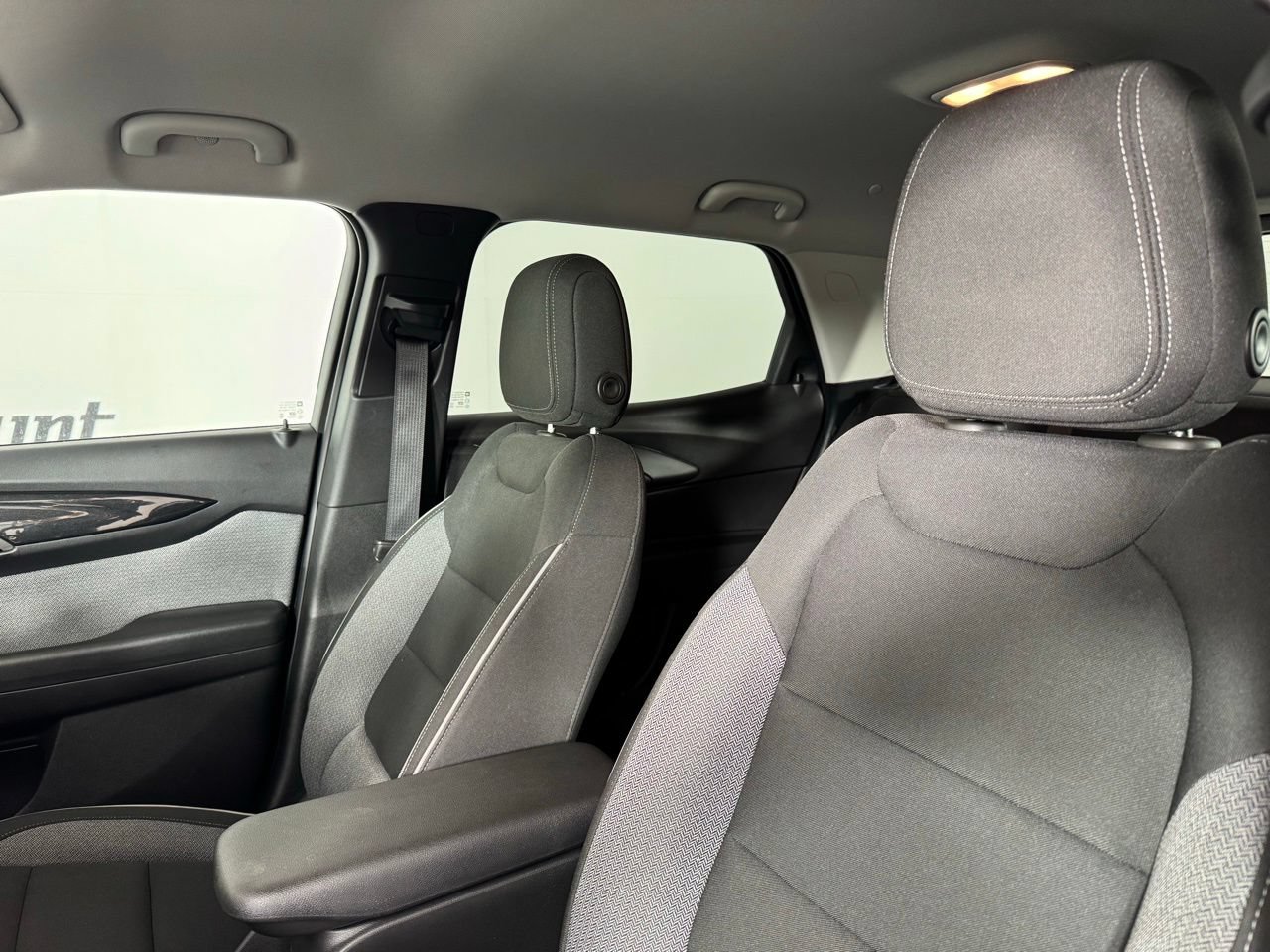 Used 2025 Chevrolet TrailBlazer LT AWD/4WD image 10