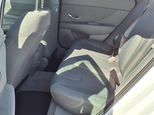 New 2025 Hyundai Elantra Sport image 13