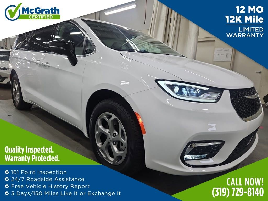 Used 2024 Chrysler Pacifica Limited image 1