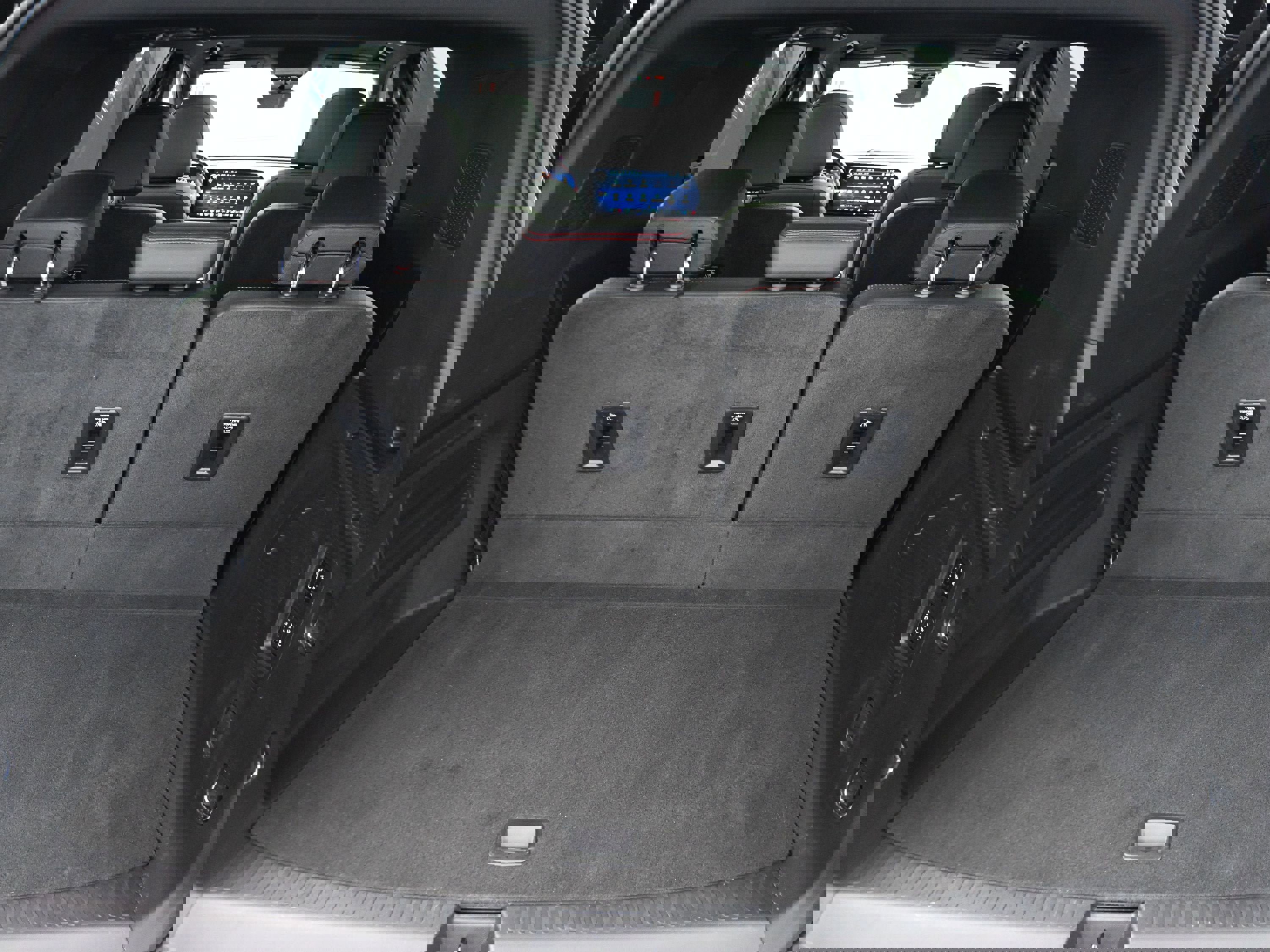 Used 2024 Chevrolet Traverse RS image 34