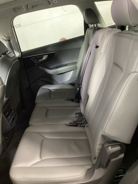 Certified 2025 Audi Q7 3.0T Premium w/ Convenience Package image 10