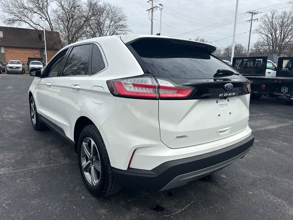 Used 2024 Ford Edge SEL w/ Convenience Package image 9