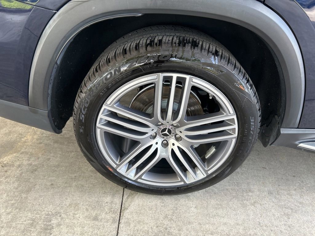 Used 2022 Mercedes-Benz GLS 450 4MATIC image 22