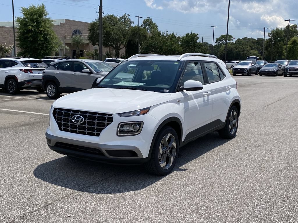 New 2026 Hyundai Venue SEL FWD image 4
