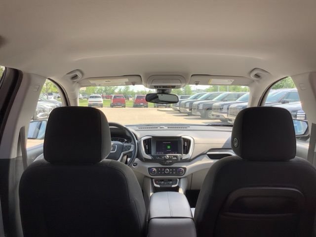 Used 2023 GMC Terrain SLE w/ Driver Convenience Package AWD/4WD image 10