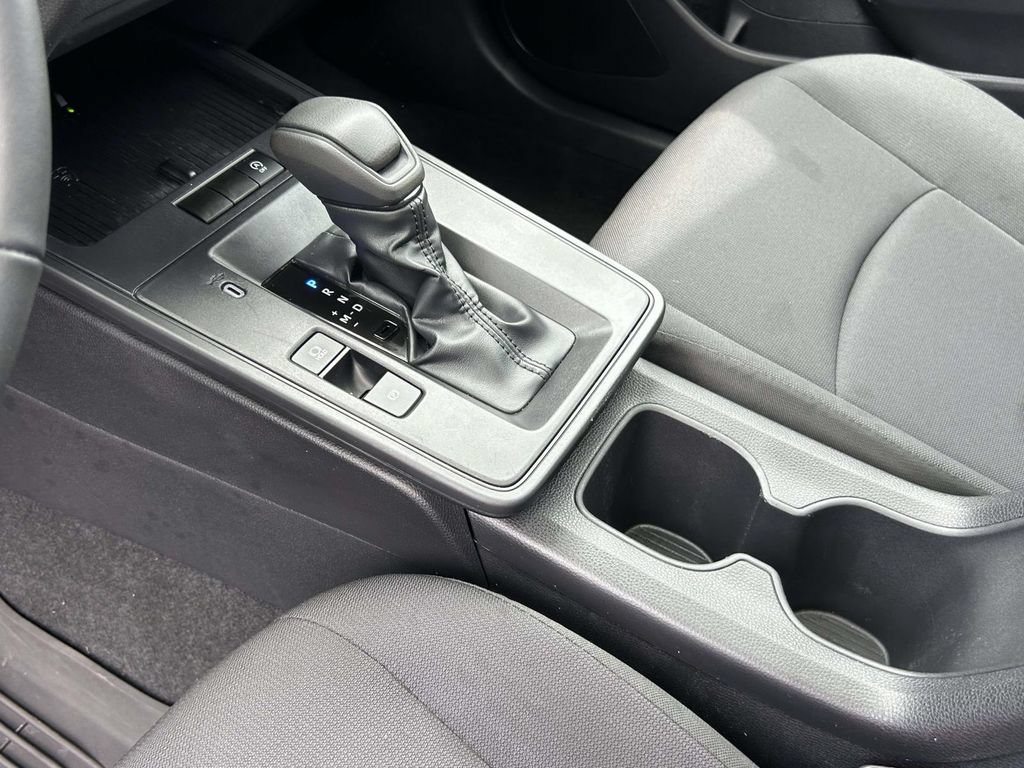 New 2026 Toyota Corolla Cross LE w/ Moonroof Package FWD image 19