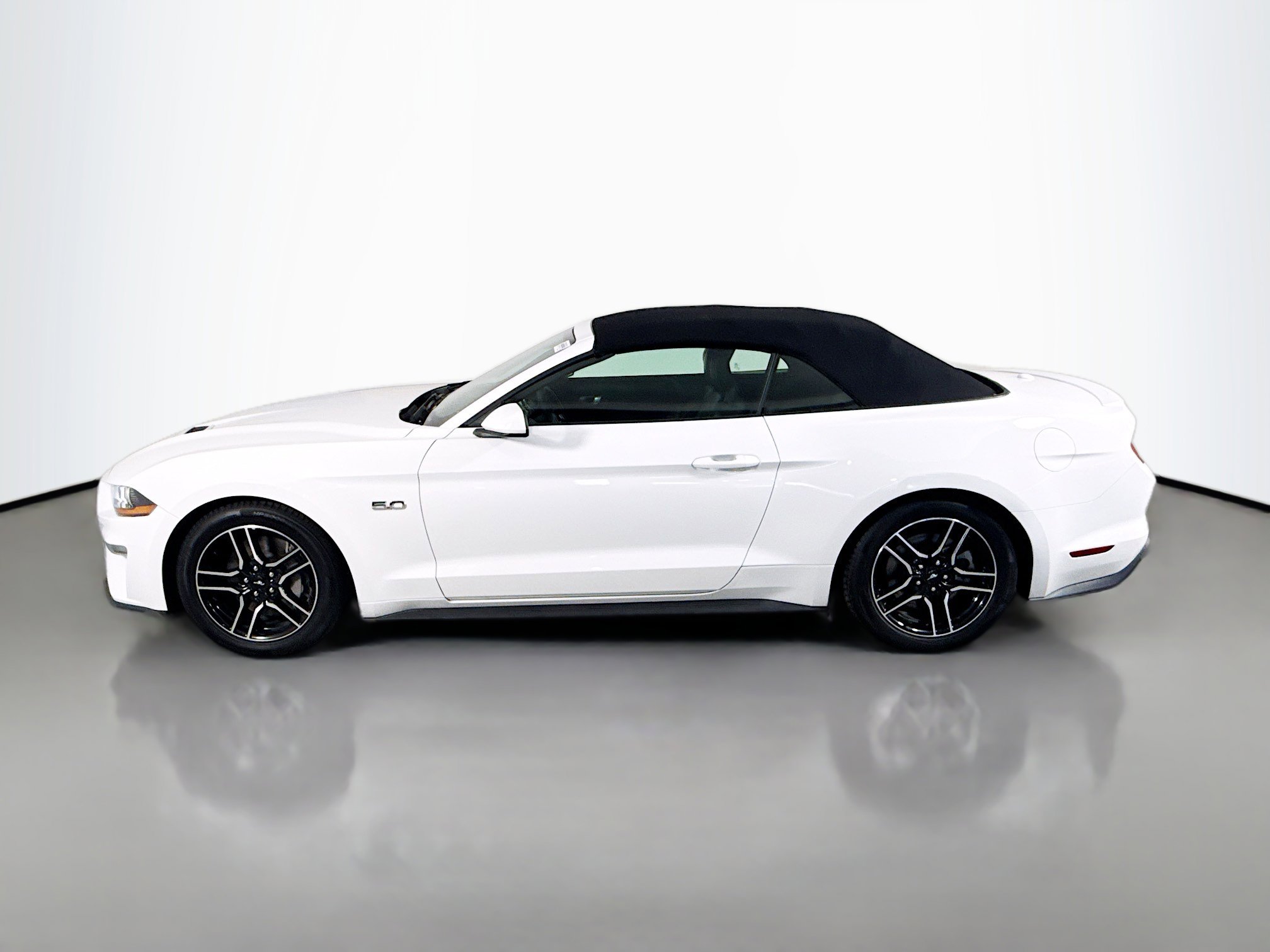 Used 2021 Ford Mustang GT Premium image 6