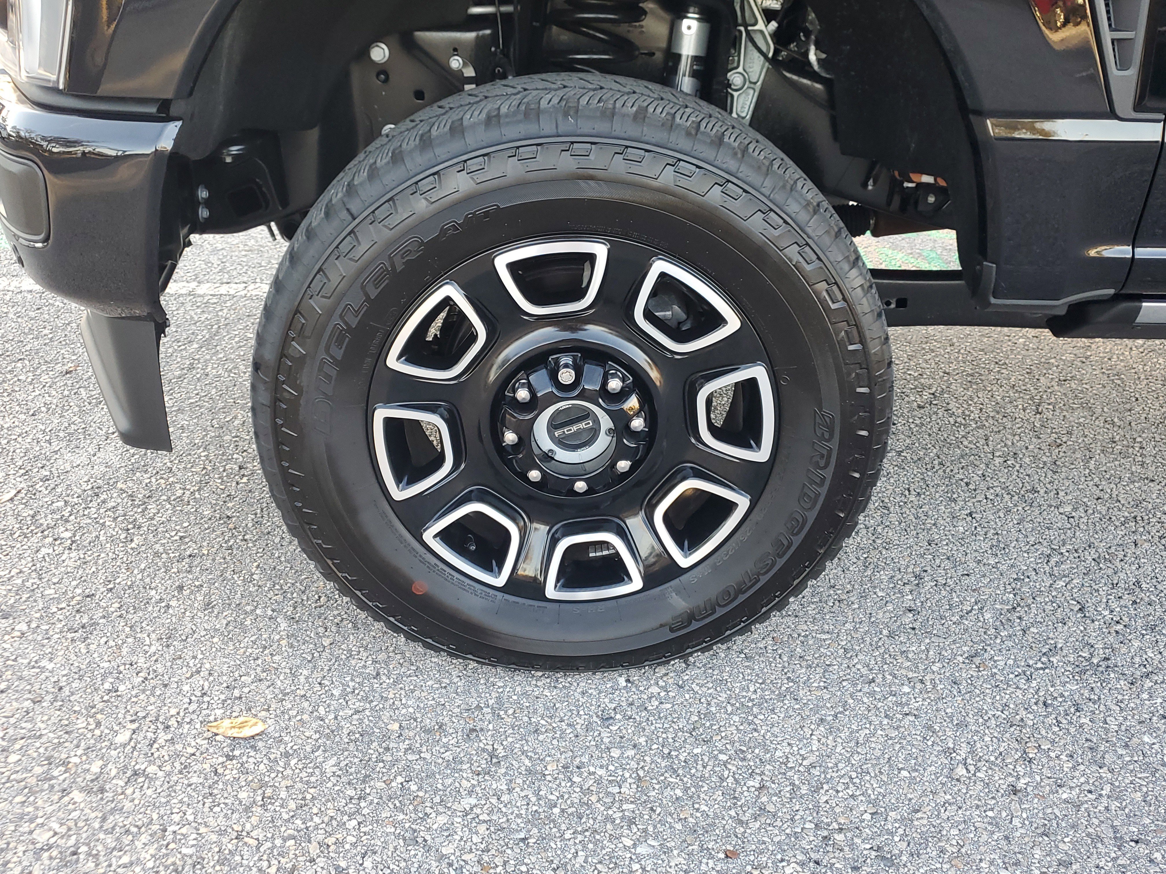 Certified 2025 Ford F250 Platinum image 5